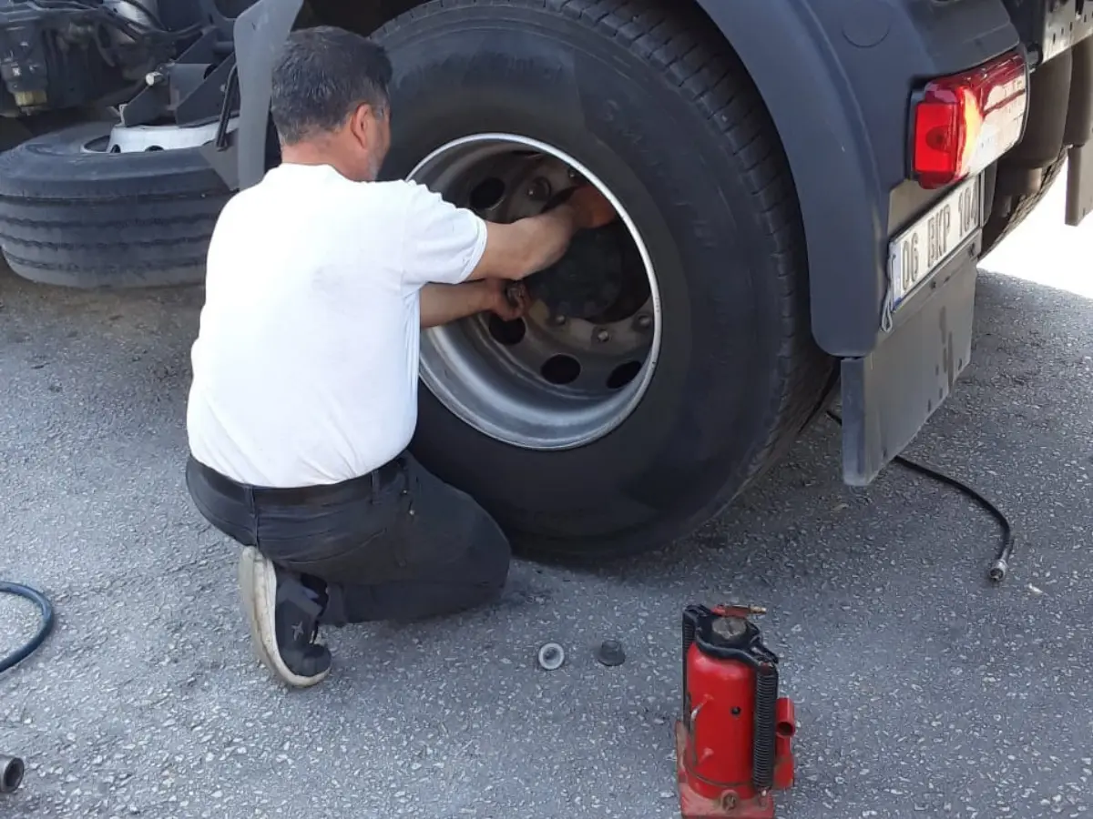 Saray Oto Lastikçi
